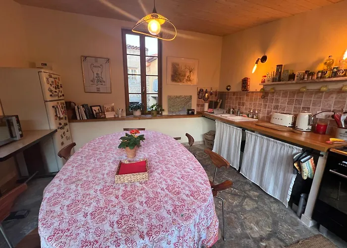 La Chambre Rose-Maison Searle A Tourtour